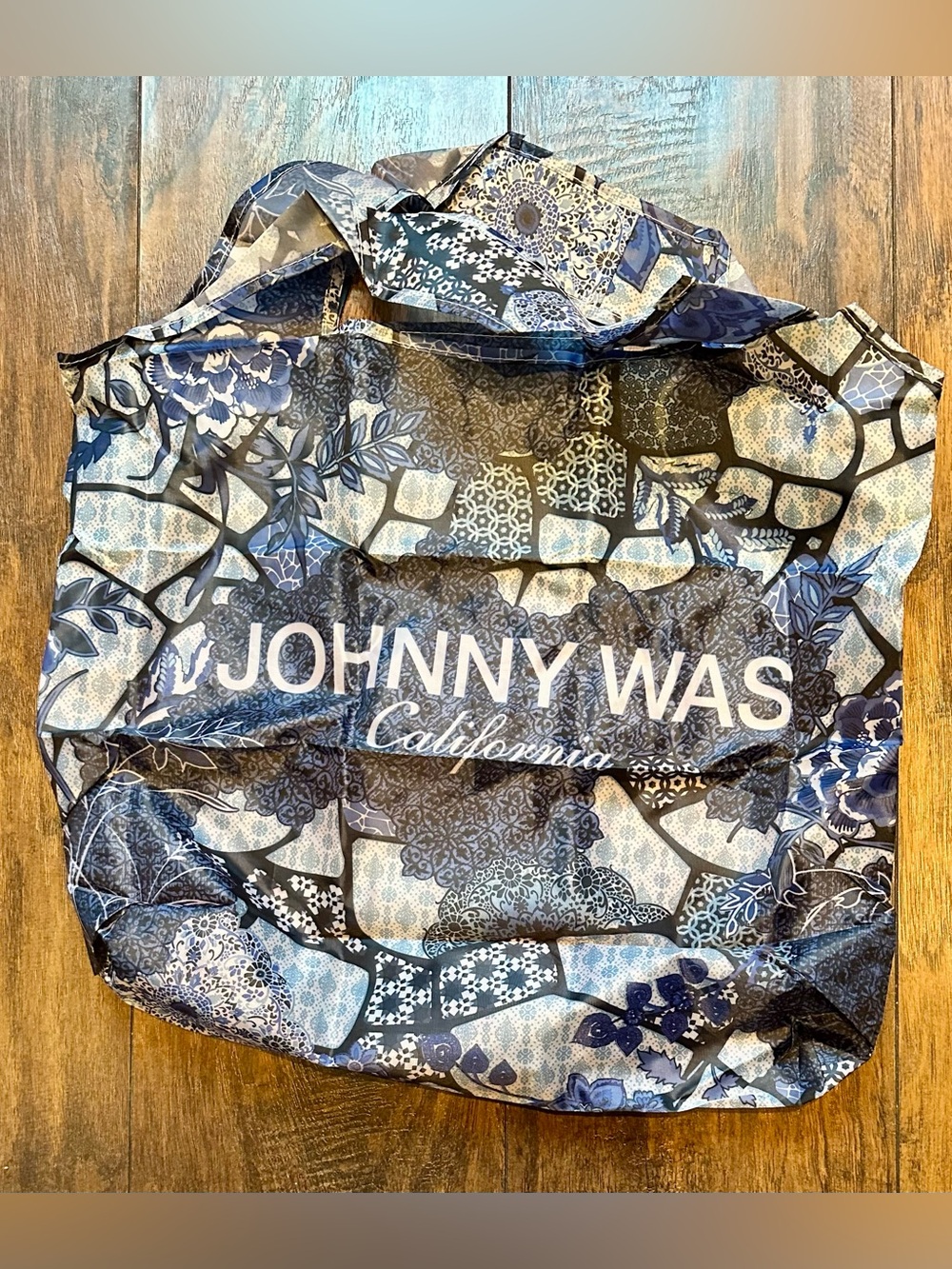 Johnny Was Navy & Light Blue Asian-Inspired Patchwork Pattern Lightweight Tote